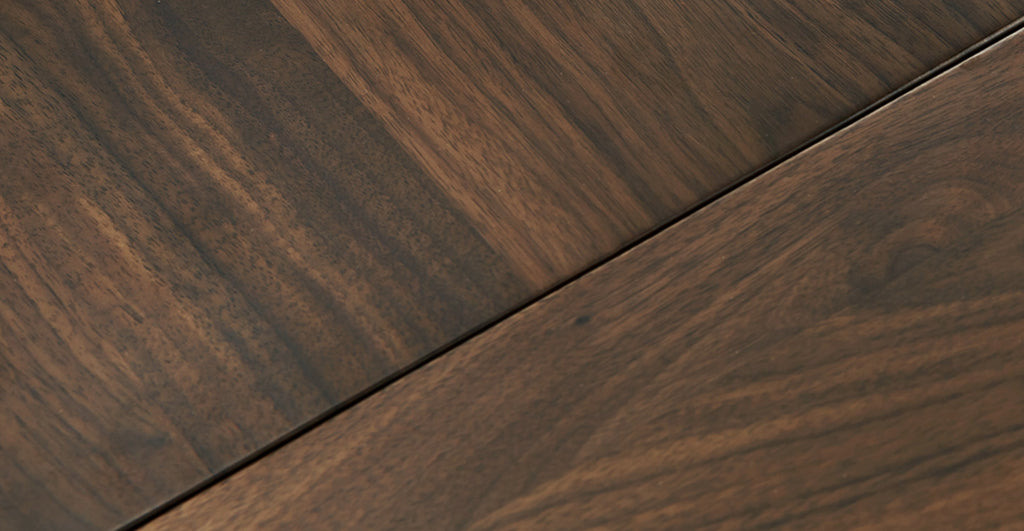 Cleo Extension Dining Table  (71"-110")